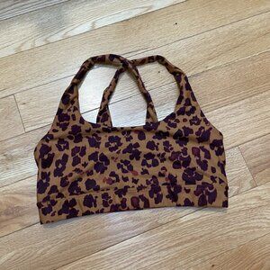 GapFit Leopard Print Sports Bra – Size M (Medium Impact)